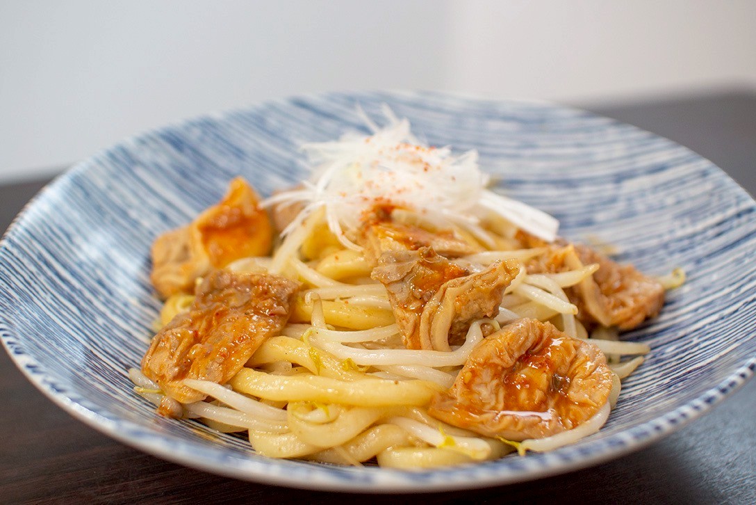 桜ホルモン焼うどん